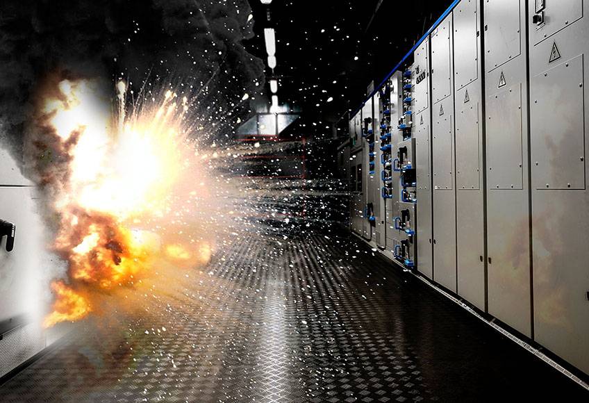 https://jk.pakki.org/storage/artikel/352-arc-flash-management.jpg