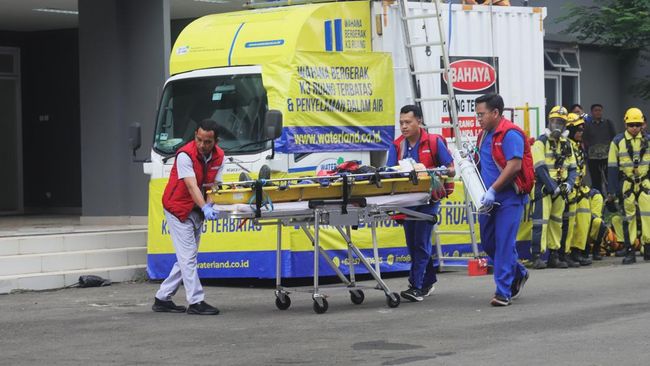 https://jk.pakki.org/storage/artikel/718-kemnaker-menggelar-pencanangan-bulan-k3-nasional-tahun-2025-di-kawasan-industri-terpadu-batang-kitb-batang-selasa-1412025_169.jpeg